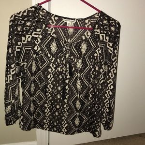 American Eagle medium open back shirt